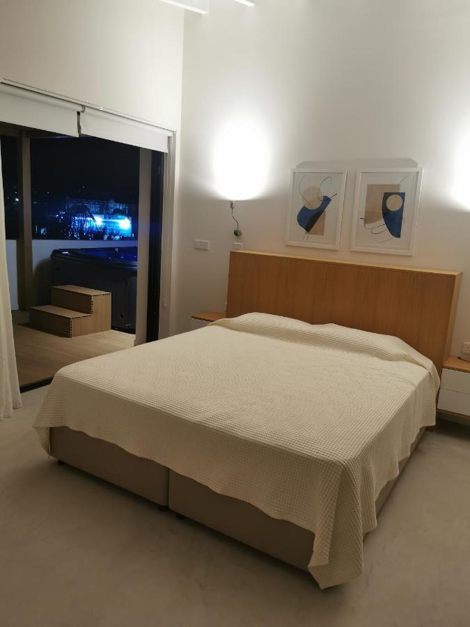 Y & P Latchi Hotel Eksteriør billede