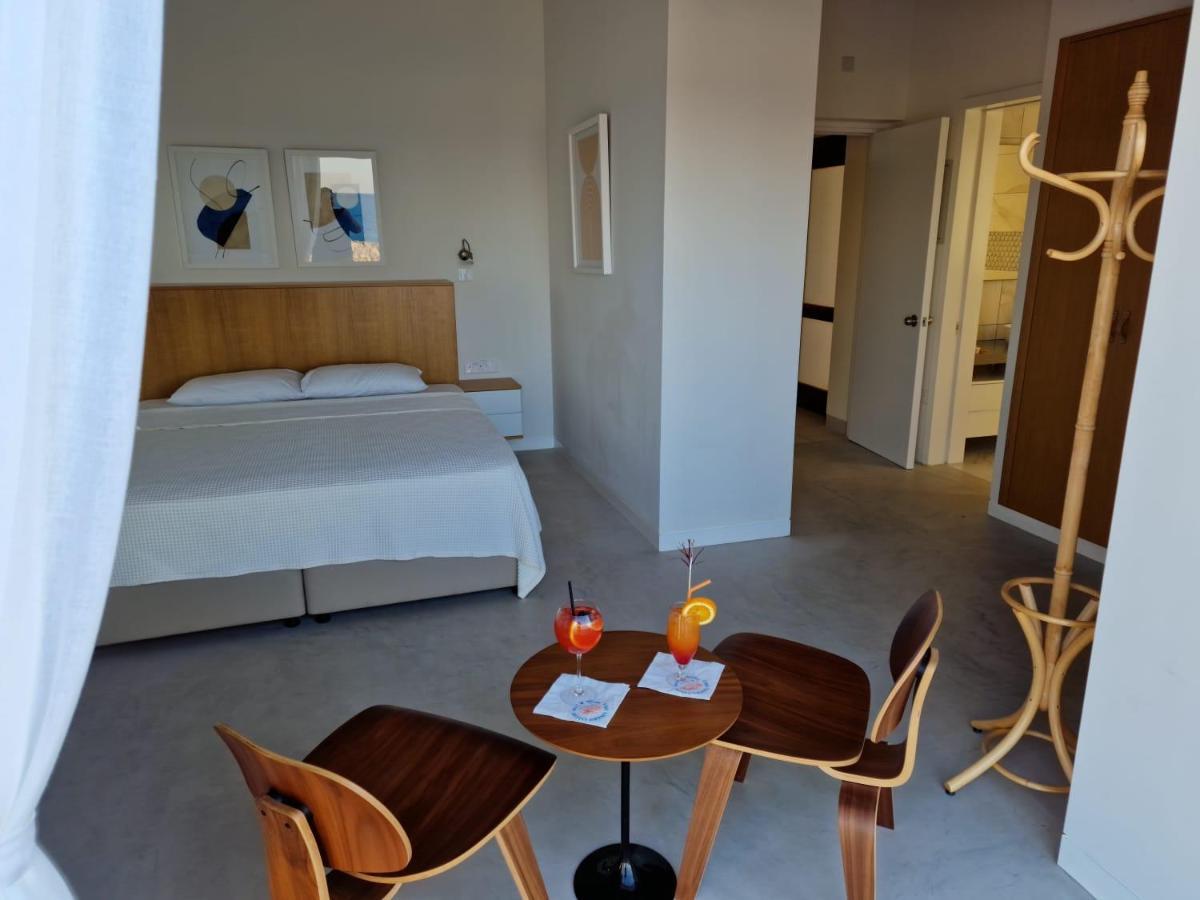 Y & P Latchi Hotel Eksteriør billede